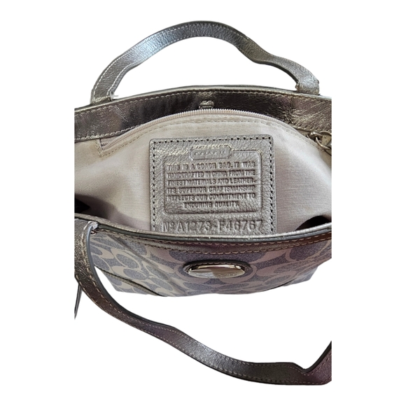 COACH Heritage Mini Signature Tote and Wristlet - Picture 4 of 10